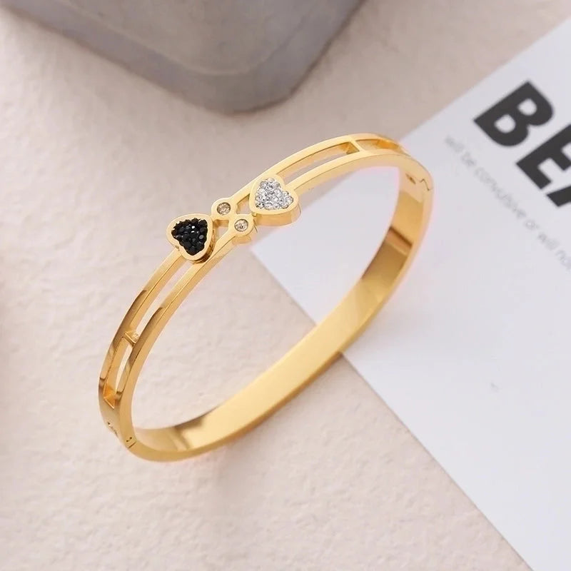 Ins Style Minimalist Heart Shape Stainless Steel Plating Inlay Rhinestones 18k Gold Plated Bangle