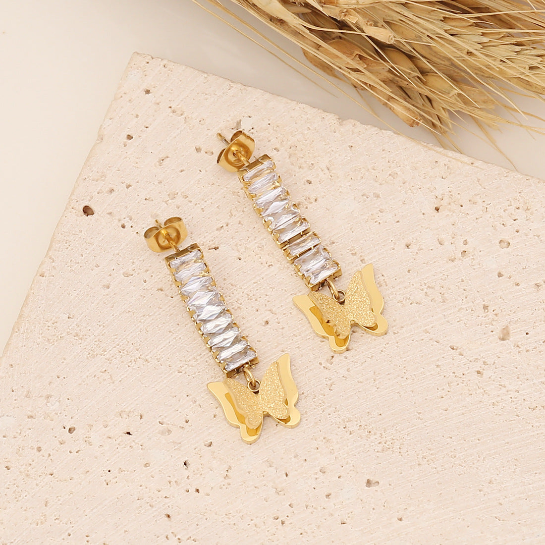 Expressive Eye Chinese Zodiac Animal Stainless Steel Electroplating Necklaces