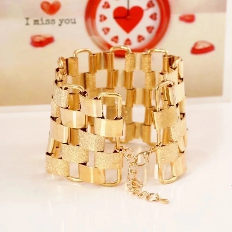 Retro Minimalist Solid Color Stainless Steel Plating Bangle