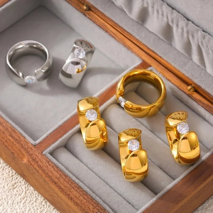 Elegant Luxurious Minimalist Solid Color Titanium Steel Zircon 18K Gold Plated Plating Inlay Rings