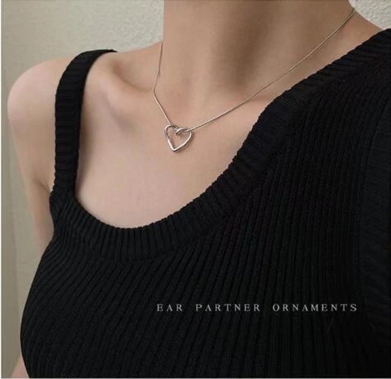 Fashion Heart Shape Butterfly Alloy Pearl Plating Women's Layered Necklaces Pendant Necklace 1 Piece