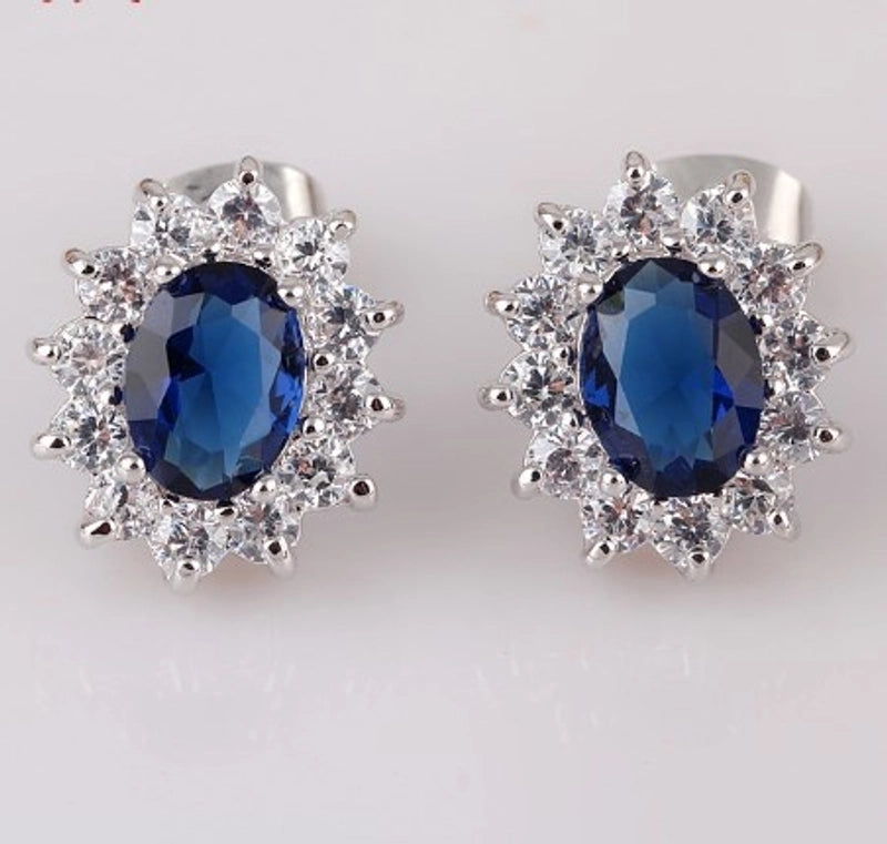 1 Pair Vintage Style Shiny Oval Plating Inlay Copper Zircon White Gold Plated Ear Clips Ear Studs