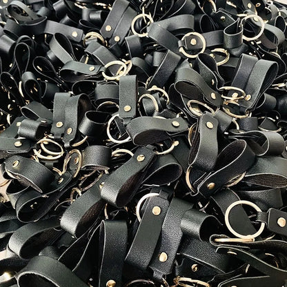 Creative Solid Color Pu Keychain Simple Couple Leather Car Key Ring Metal Universal Bag Strap Buckle Office Culture Accessories
