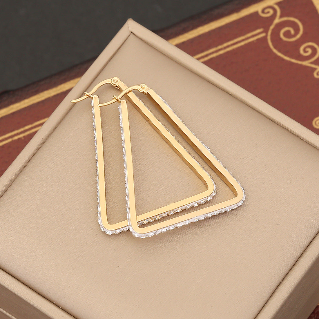 Expressive Quadrilateral Triangle Geometric Stainless Steel Diamond Inlay Earrings
