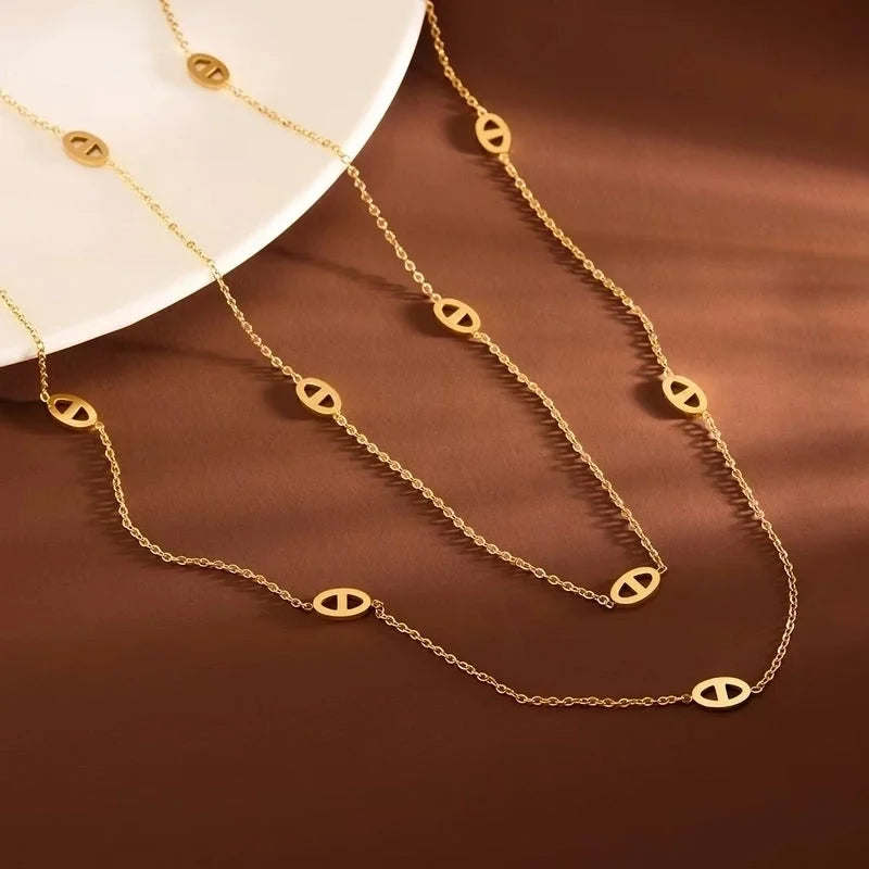 Elegant Classic Style Pig Nose Titanium Steel 18K Gold Plated Bracelets Necklace