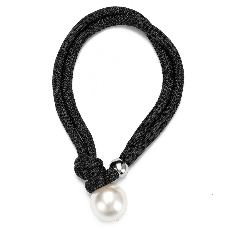Ig Style Elegant Geometric Imitation Pearl Metal Women's Choker