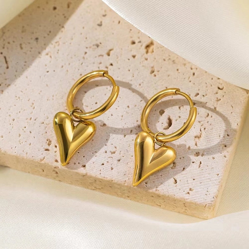 1 Pair Basic Minimalist Irregular Heart Shape Plating Titanium Steel Ear Studs