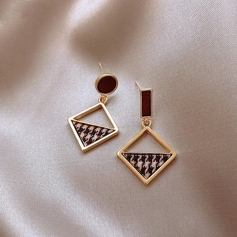 Minimalist Star Heart Shape Bow Knot Alloy Inlay Artificial Pearls Zircon Women\'s Earrings 1 Pair