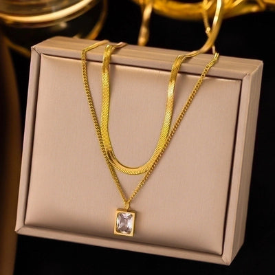 304 Stainless Steel 18K Gold Plated Minimalist Plating Inlay U Shape Heart Shape Acrylic Artificial Rhinestones Plastic Pendant Necklace