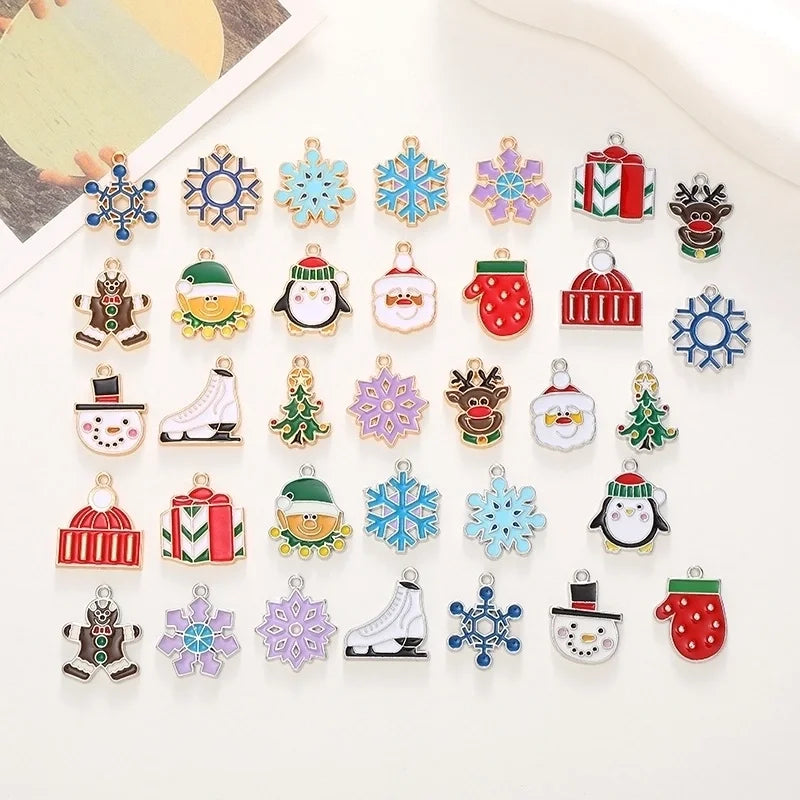 1 Set Alloy Christmas Tree Santa Claus Snowflake Pendant Jewelry Accessories
