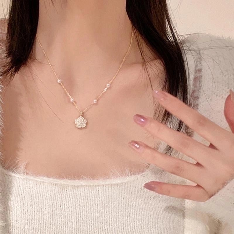 Minimalist Commute Heart Shape Alloy Inlay Zircon Women's Pendant Necklace Necklace