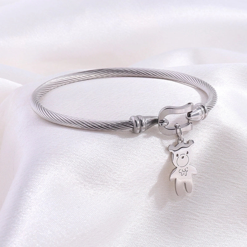 Minimalist Heart Shape 304 Stainless Steel Bangle In Bulk