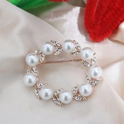 Minimalist Commute Wreath Alloy Inlay Rhinestones Pearl Women's Brooches