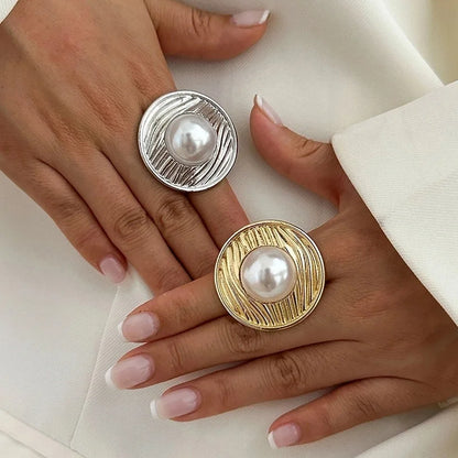 Casual Solid Color Streetwear Geometric Imitation Pearl Alloy Women's Rings