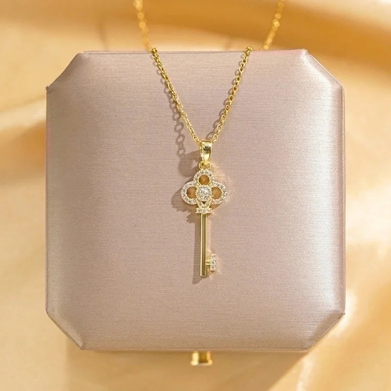 304 Stainless Steel Copper 18K Gold Plated Glam Luxurious Plating Inlay Solid Color Diamond Pendant Necklace