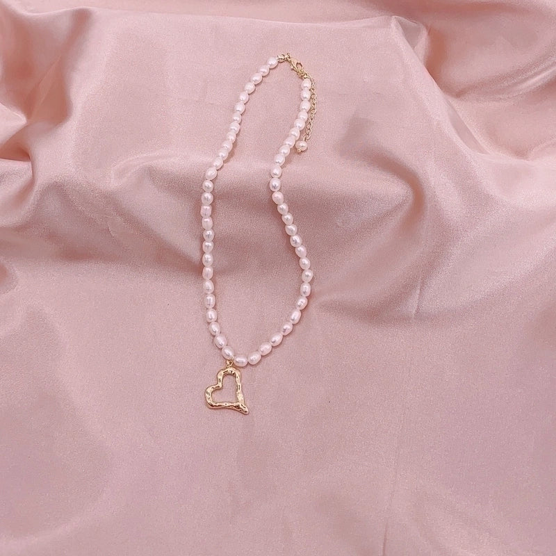 Alloy Freshwater Pearl Copper Fashion Solid Color Irregular Necklace
