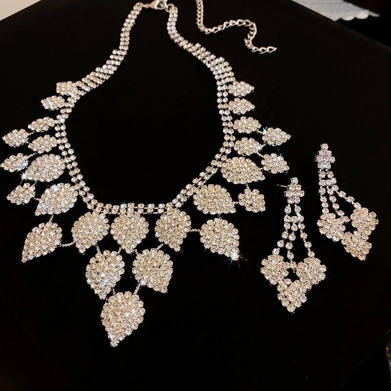 Explosions Zircon Diamond Geometric Necklace Earrings Suit Light Luxury Clavicle Chain High Sense Temperament Jewelry