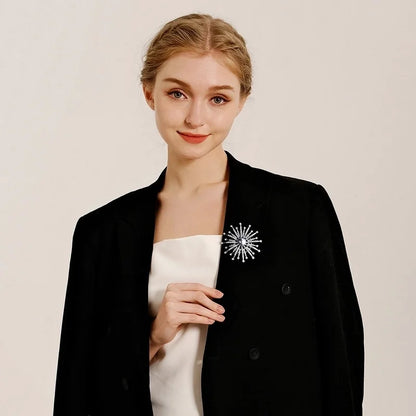 Elegant Snowflake Alloy Rhinestones Women's Brooches