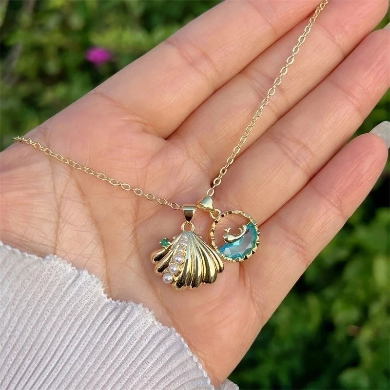 Retro Classic Style Hippocampus Mermaid Shell Copper Pearl Zircon 18K Gold Plated Inlay Pendant Necklace