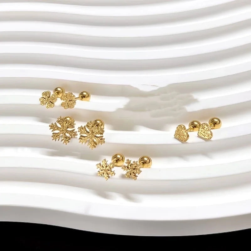 1 Piece Minimalist Four Leaf Clover Heart Shape Snowflake Plating Titanium Steel Ear Studs