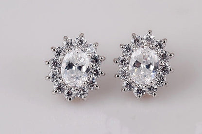 1 Pair Vintage Style Shiny Oval Plating Inlay Copper Zircon White Gold Plated Ear Clips Ear Studs