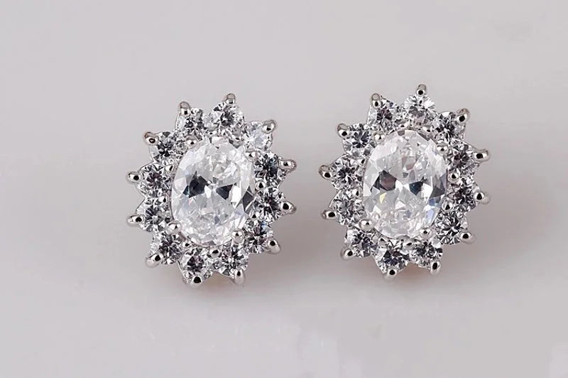 1 Pair Vintage Style Shiny Oval Plating Inlay Copper Zircon White Gold Plated Ear Clips Ear Studs