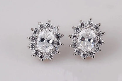 1 Pair Vintage Style Shiny Oval Plating Inlay Copper Zircon White Gold Plated Ear Clips Ear Studs
