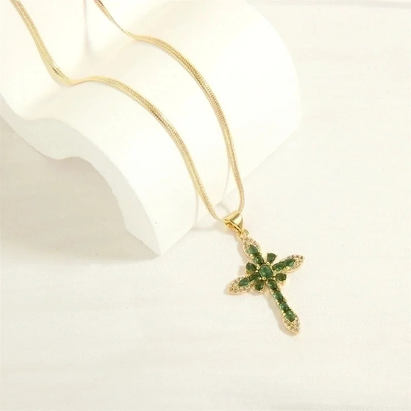 Minimalist Cross Copper 18k Gold Plated Zircon Pendant Necklace In Bulk