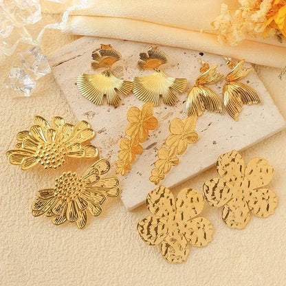 1 Pair Elegant Sweet Pastoral Flower Ginkgo Leaf Fish Tail Plating 304 Stainless Steel 14K Gold Plated Ear Studs