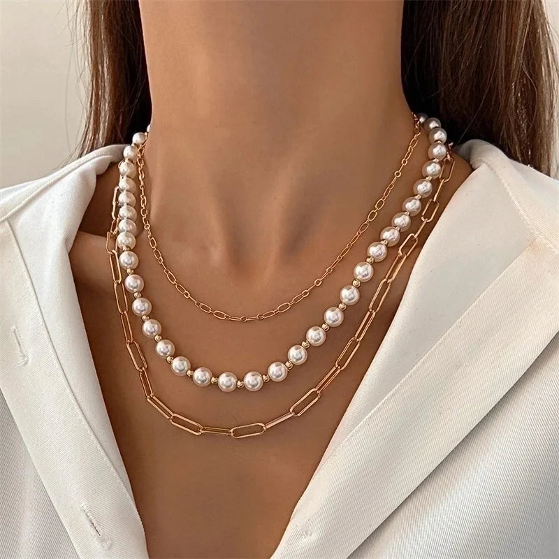 Hip-hop Minimalist Solid Color Flower Lock Metal Copper 18k Gold Plated Gold Plated Silver Plated Crystal Zircon Layered Necklaces Pendant Necklace Necklace In Bulk