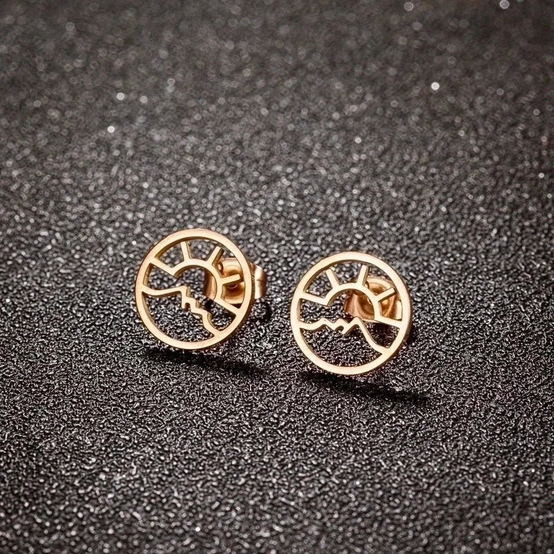 1 Pair Minimalist Sun Mountain Polishing Plating 304 Stainless Steel 18K Gold Plated Ear Studs