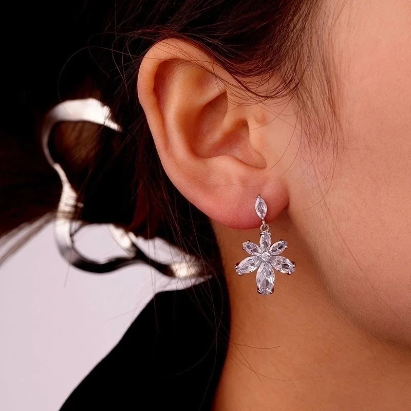 1 Pair Ig Style Minimalist Star Water Droplets Flower Plating Inlay Copper Zircon White Gold Plated Drop Earrings Ear Studs