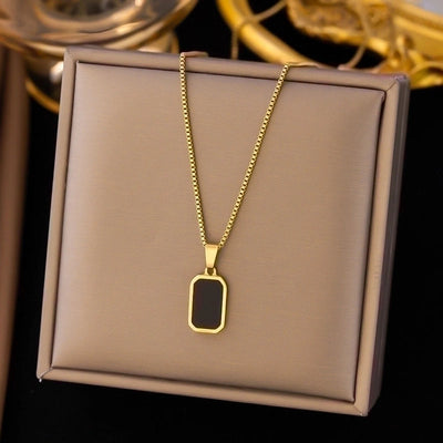 304 Stainless Steel 18K Gold Plated Minimalist Plating Inlay U Shape Heart Shape Acrylic Artificial Rhinestones Plastic Pendant Necklace