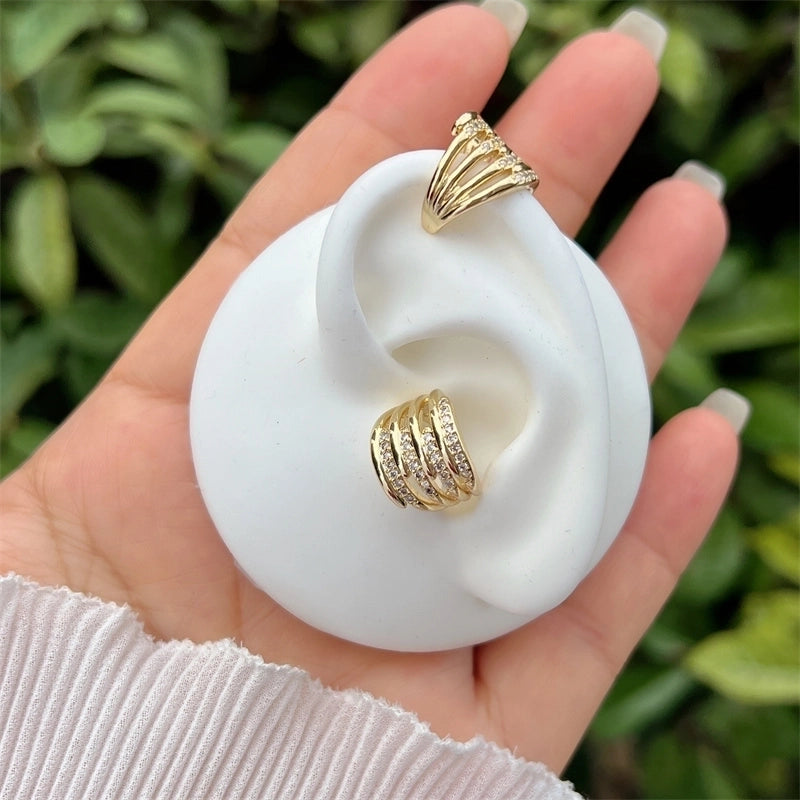 1 Pair Modern Style Minimalist Streetwear Geometric Inlay Copper Zircon 18K Gold Plated Ear Cuffs