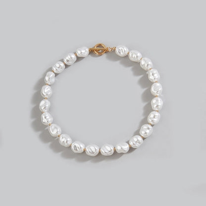 Minimalist Round Imitation Pearl Choker