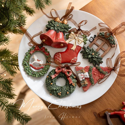 Christmas Elegant Minimalist Heart Shape Resin Holiday Banquet Travel Hanging Ornaments Decorations Hanging Ornaments