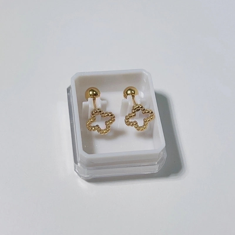 1 Pair Sweet Cross Heart Shape Snowflake Plating 304 Stainless Steel Titanium Steel 18K Gold Plated Cartilage Earrings