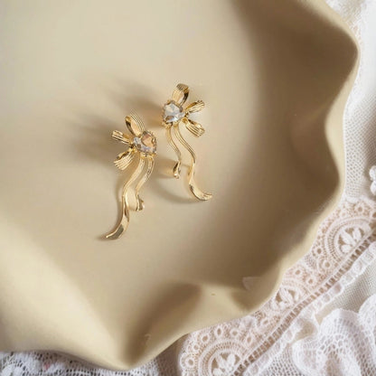 1 Pair IG Style Minimalist Heart Shape Flower Bow Knot Inlay Alloy Artificial Pearls Rhinestones Drop Earrings Earrings Ear Studs