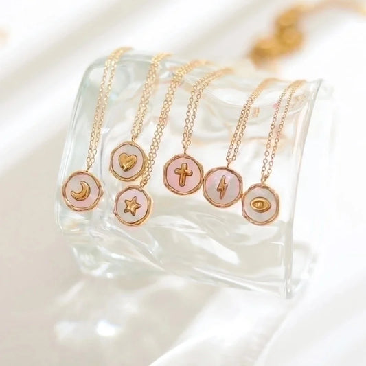 Casual Elegant Moon Heart Shape Stainless Steel Indentation Plating Inlay 18k Gold Plated Shell Pendant Necklace