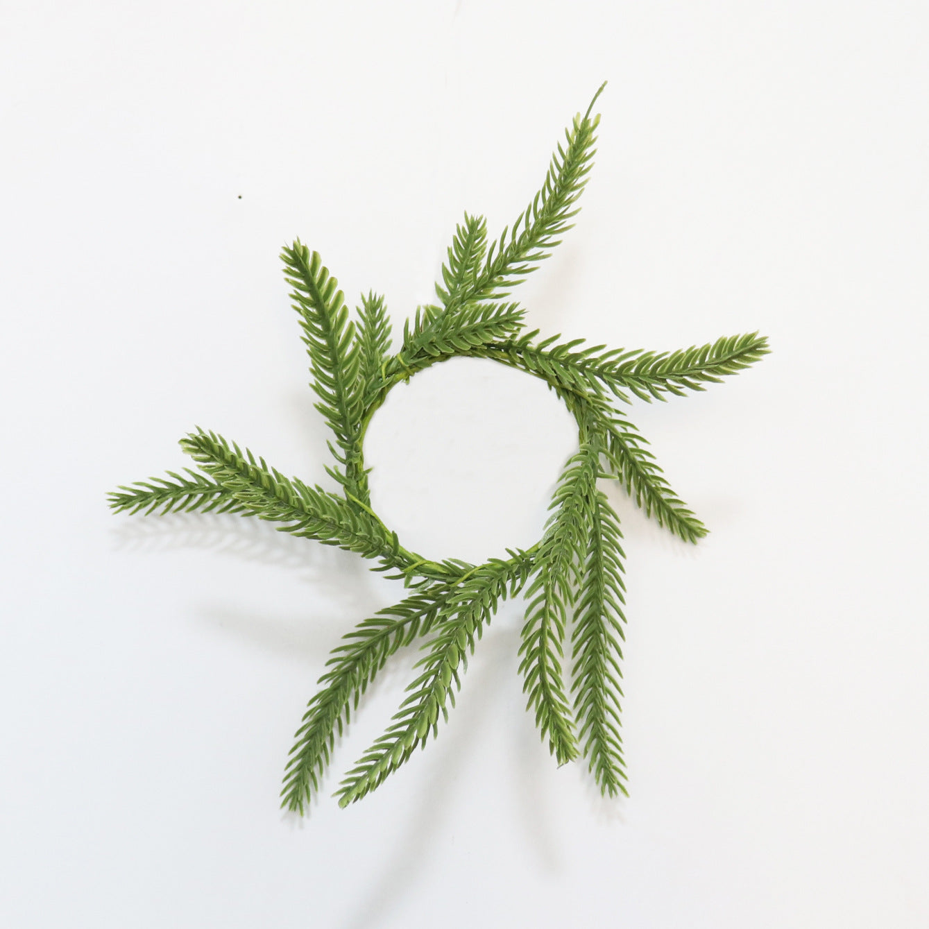 2 Pieces Can Be Matched With Christmas Decoration Pine Needle Napkin Rings For Hotel And Home Use Napkin Holders