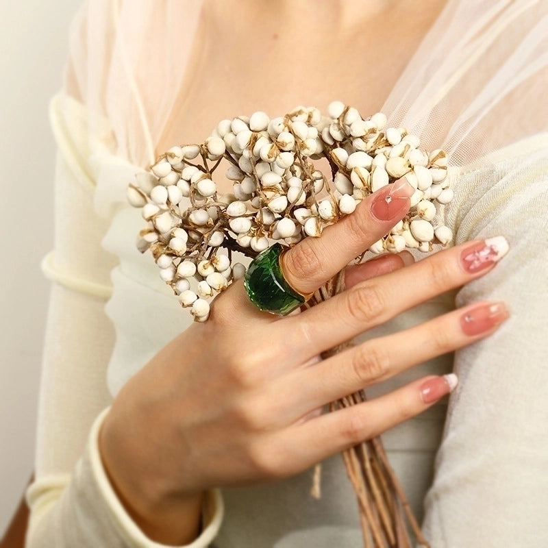 Elegant Lady Round Titanium Steel Plating Inlay Artificial Gemstones 18k Gold Plated Rings