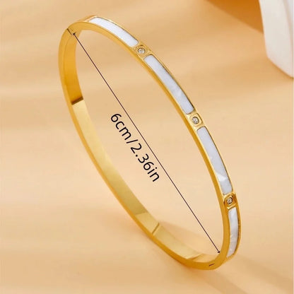 Elegant Geometric Round Titanium Steel 18K Gold Plated Rhinestones Shell Bangle In Bulk