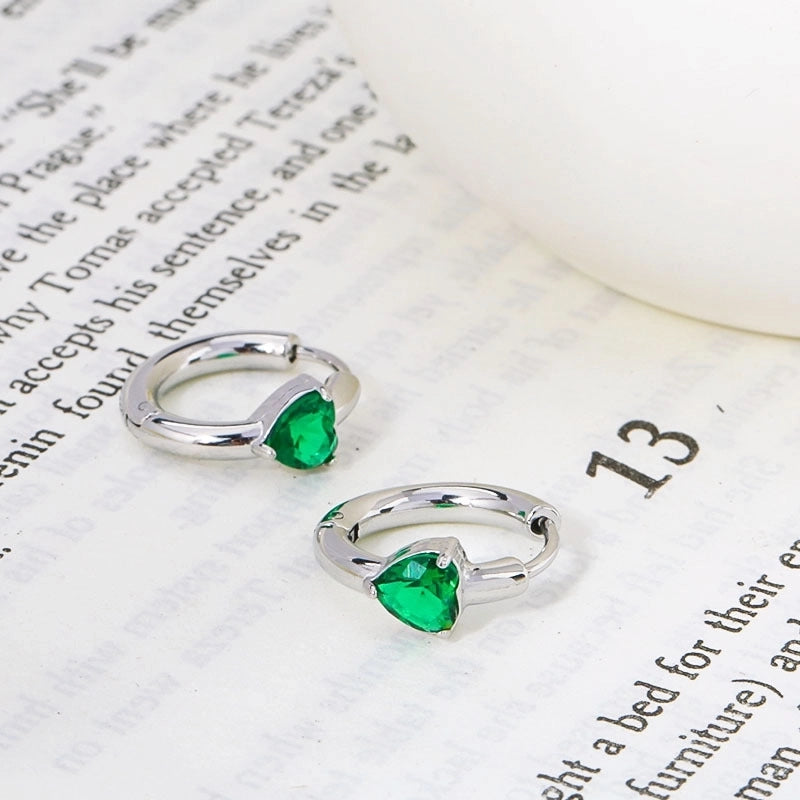 1 Pair Minimalist Heart Shape Inlay Titanium Steel Zircon Earrings