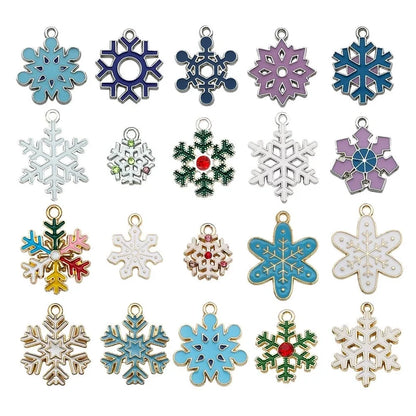 20 PCS/Package 50 PCS/Package 10-30mm Alloy Christmas Tree Snowman Snowflake Pendant Jewelry Accessories
