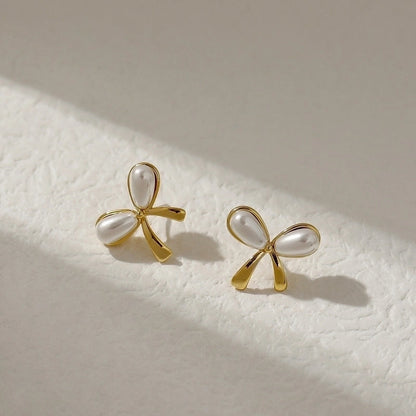 1 Pair Fashion Flower Butterfly Bow Knot Inlay Alloy Artificial Pearls Rhinestones Shell Earrings