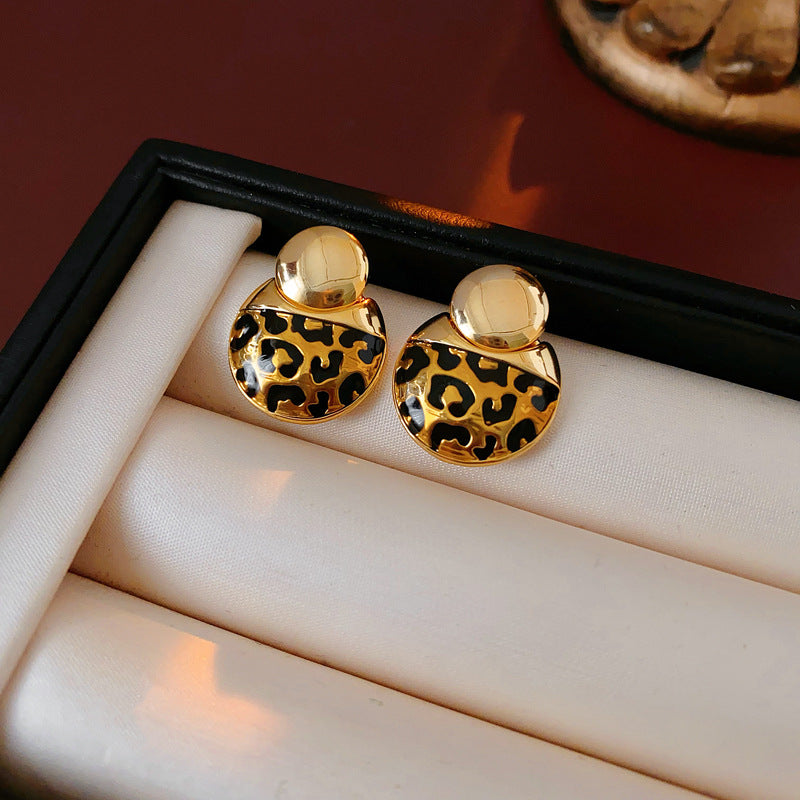 Luxurious Heart Geometric Heart Copper Electroplating Earrings