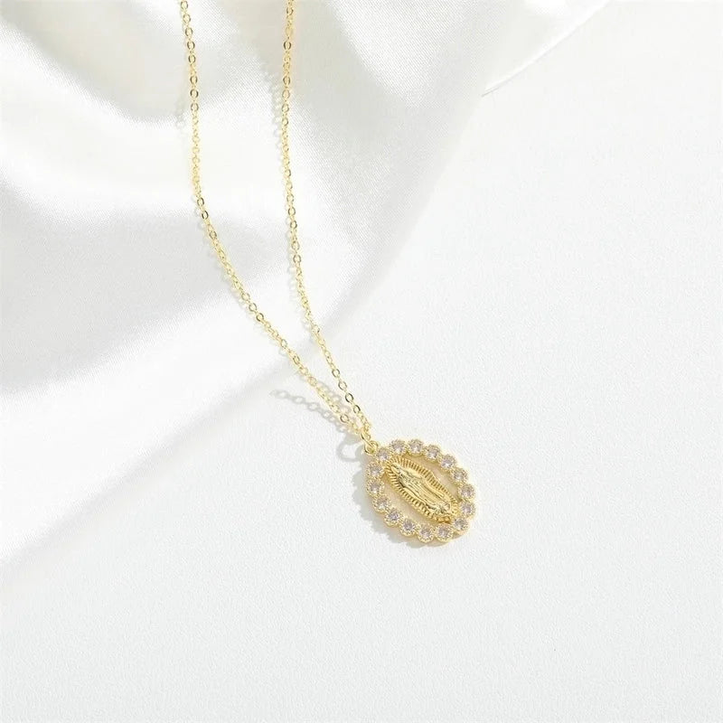 Vintage Style Minimalist Commute Round Copper Inlay 14K Gold Plated Zircon Pendant Necklace