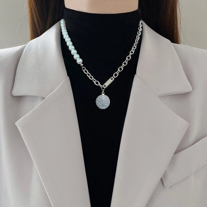 Casual Commute Geometric Titanium Steel Shell Zircon Inlay Pendant Necklace