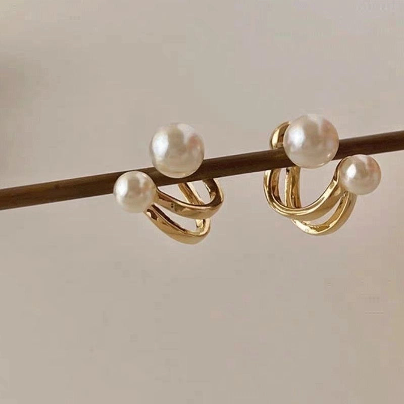 Fashion Geometric Alloy Plating Artificial Pearls Women\'s Earrings 1 Pair