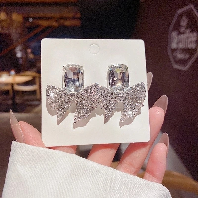 Fashion Heart Shape Copper Pearl Inlay Artificial Gemstones Drop Earrings 1 Pair